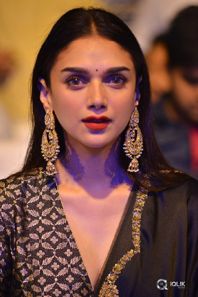 Aditi-Rao-Hydari-at-Antariksham-Pre-Release-Event